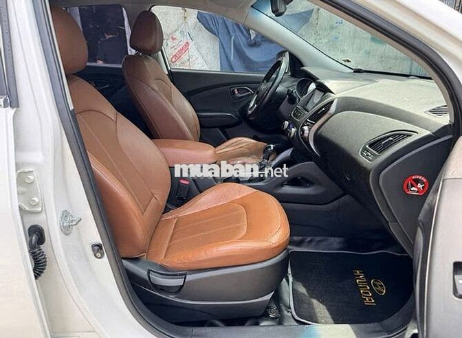 HYUNDAI TUCSON ĐK LẦN ĐẦU 2014 - 100.000KM