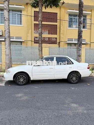 Toyota Corolla 2000 Trắng