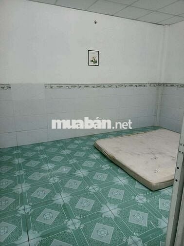 Cho thuê nhà giá rẻ hẻm thông Nguyễn Sơn -TNH quận Tân Phú chỉ 11tr/th
