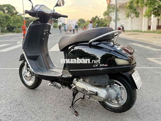 Piaggio Vespa LX 50cc Đen Học sinh
