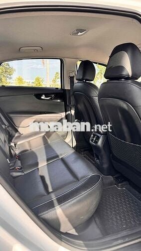 Kia K3 MT 2022 32.000 km Trắng