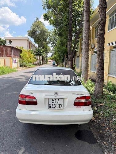 Toyota Corolla 2000 Trắng