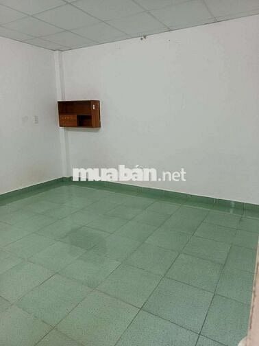 Cho thuê nhà giá rẻ hẻm thông Nguyễn Sơn -TNH quận Tân Phú chỉ 11tr/th