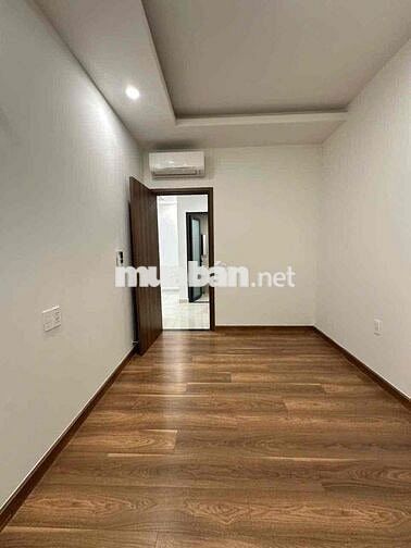 chỉ 10tr thuê ngay căn q7 riverside có 3 máy lạnh nước nóng nhà mới
