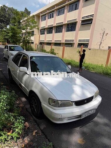 Toyota Corolla 2000 Trắng