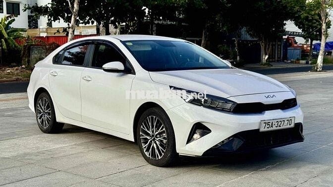 Kia K3 MT 2022 32.000 km Trắng