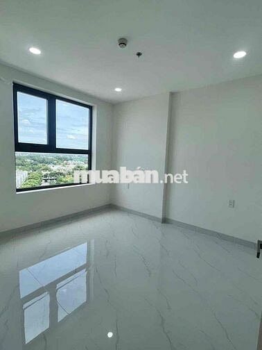 cho thuê 2Pn nội thất cơ bản, 2 máy lạnh, 2MNL gần sân golf Phú Mỹ