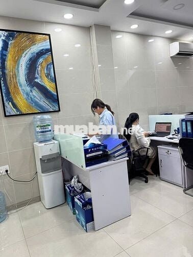 CHO THUÊ NHÀ HẺM XE HƠI D2 4,2X20M CÓ THANG MÁY NHÀ MỚI