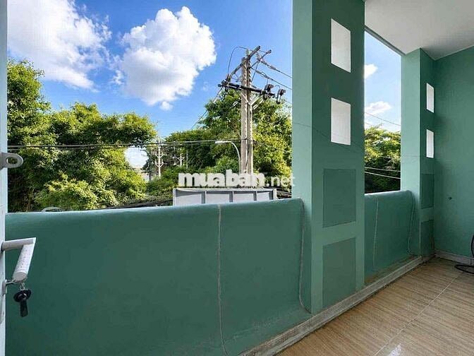 SIÊU PHẨM STUDIO BAN CÔNG NGÂY ĐẦM SENN