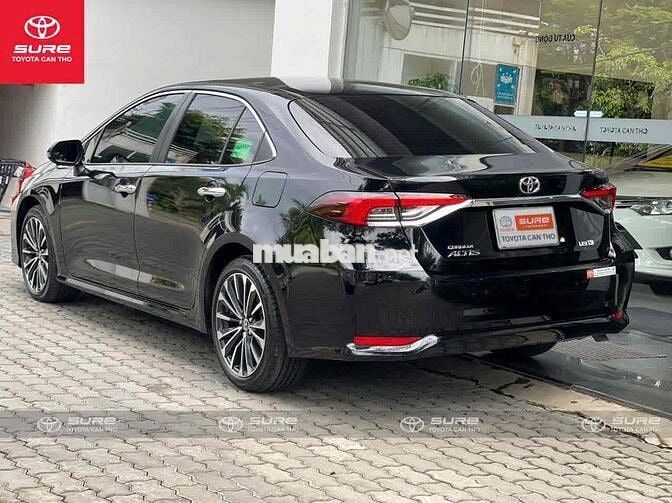 Toyota Corolla Altis 1.8V 2023 Đen