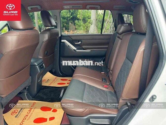 Toyota Innova Cross V 2024 Trắng CVT 24.000 km