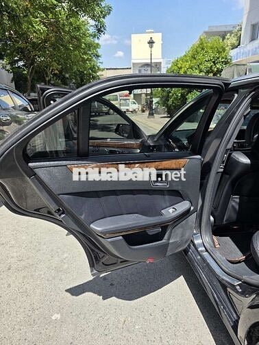 Mercedes-Benz E300 2009 Đen