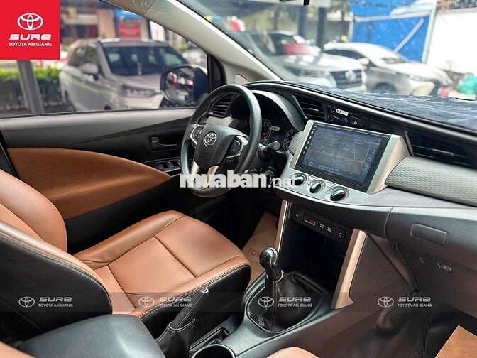 Toyota Innova 2.0E 2019 siêu đẹp