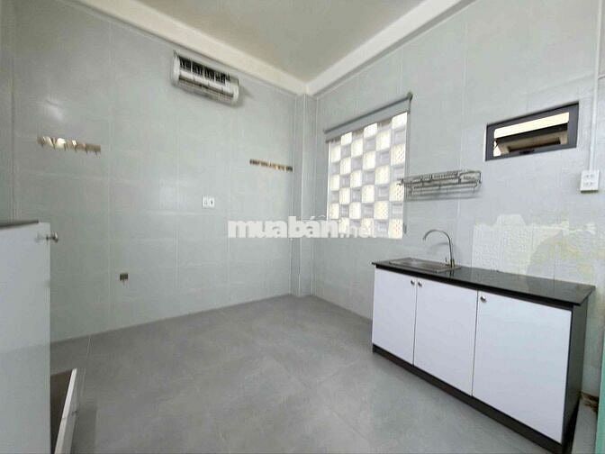 Căn Hộ DUPLEX Quận 10 -Cửa sổ giá sinh viên , Ngay  ĐH HUFLIT -KINH TẾ