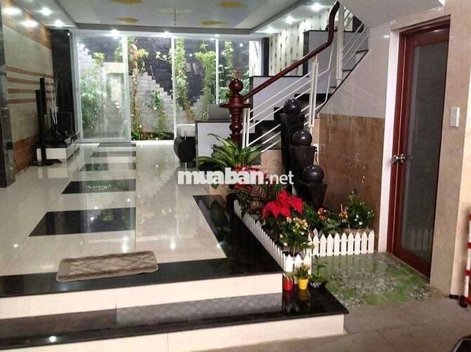 Nhà Full Nội Thất 1 Trệt 3 Lầu 4PN 5WC 5x20m KDC Hoàng Quốc Việt