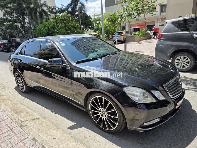 Mercedes-Benz E300 2009 Đen
