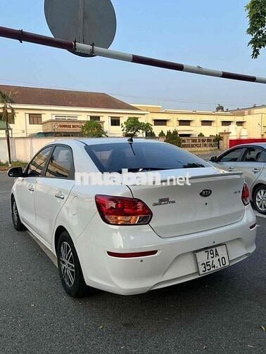 KIA Soluto 2021 Trắng Tự động 86.000 km