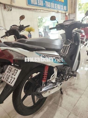 Honda Wave Blade Trắng Việt Nam