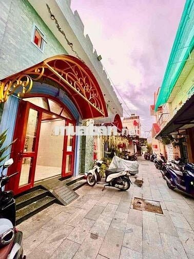 shophouse-nhà nguyên căn-trung tâm Ninh Kiều, thuận tiện kinh doanh