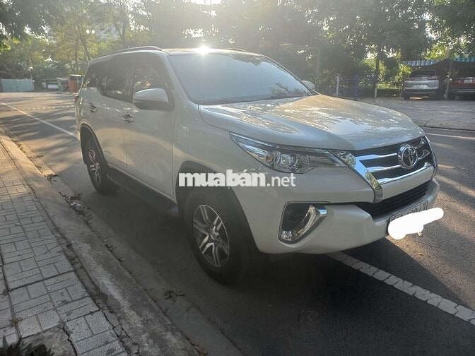 Toyota Fortuner 2020 Trắng Tự động 7 chỗ