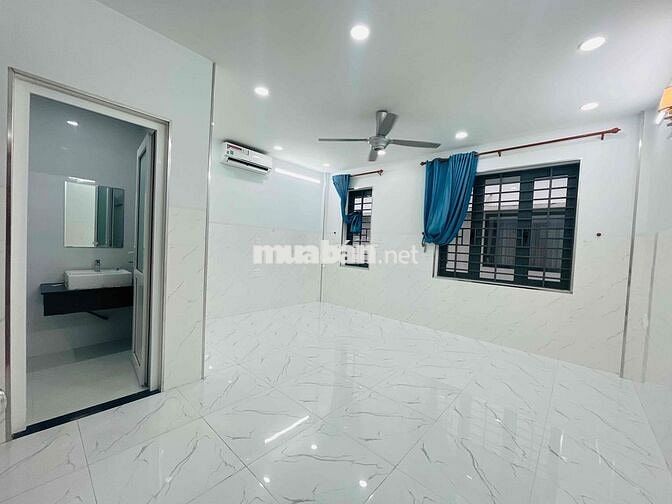 Nguyên căn 5x22m - Hầm 4 Tầng , 1mb 6pn giá 33 triệu tại Vạn Phúc City