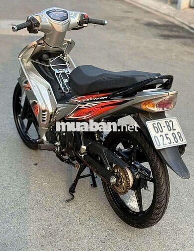 1s9a xuống áo