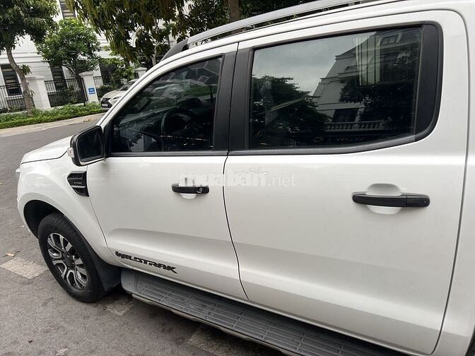 Ford Wildtrak 2019 Trắng Tự động Dầu 2.0