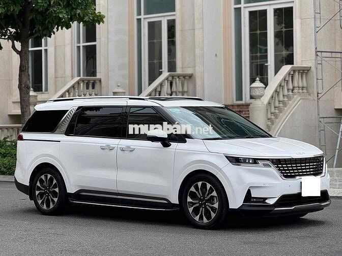 KIA Carnival Signature 2.2D 2022 Trắng