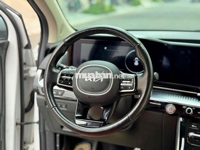 KIA Carnival Signature 2.2D 2022 Trắng
