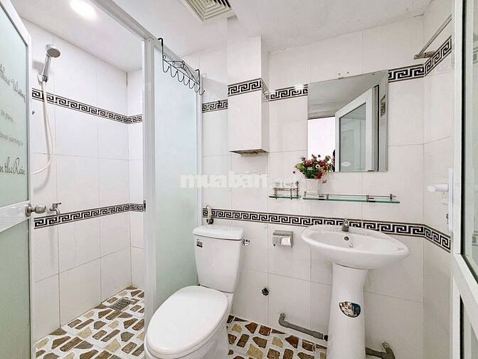 STUDIO FULL NỘI THẤT CAO CẤP– CỬA SỔ LỚN SIÊU THOÁNG – LÊ VĂN SỸ