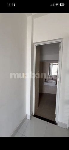 Cho thuê nhà hẻm xe hơi gần mặt tiền Hoàng Hoa Thám ngay chợ Cây Quéo