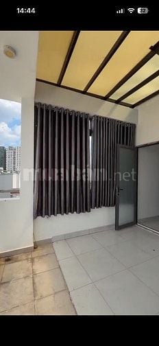 Cho thuê nhà hẻm xe hơi gần mặt tiền Hoàng Hoa Thám ngay chợ Cây Quéo