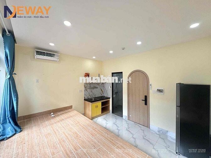 CHDV CỬA SỔ LỚN - GIÁP QUẬN 10