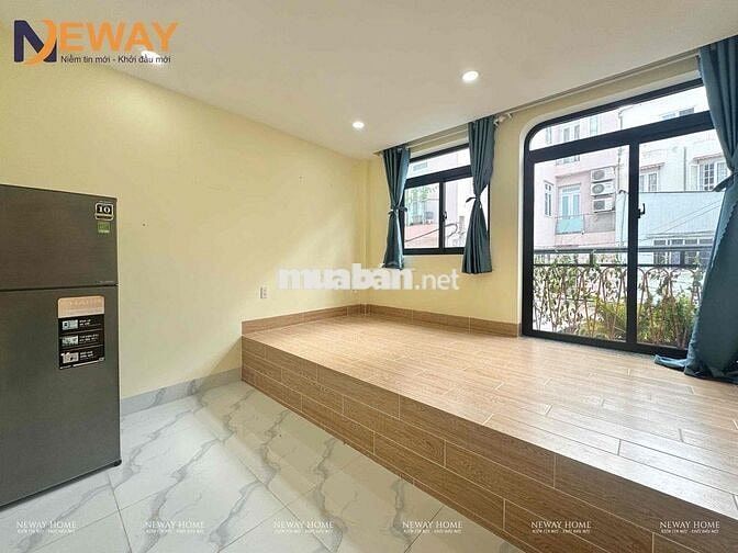 CHDV CỬA SỔ LỚN - GIÁP QUẬN 10