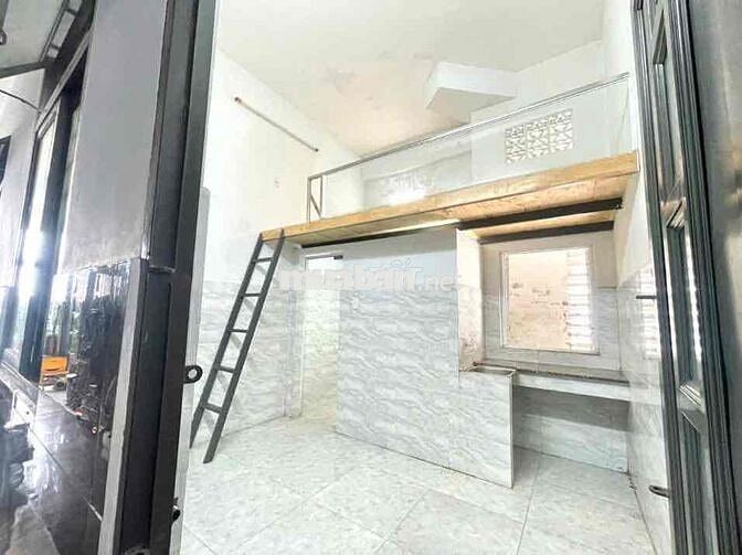 PHÒNG TRỌ CÓ GÁC CÓ THANG MÁY HẦM XE NGAY PHẠM VĂN HAI GIÁ SINH VIÊN