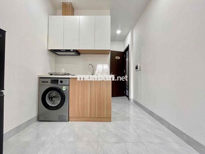 STUDIO MỚI XÂY_ FULL NỘI THẤT_BAN CÔNG NẰM NGAY ETOWN CỘNG HOÀ