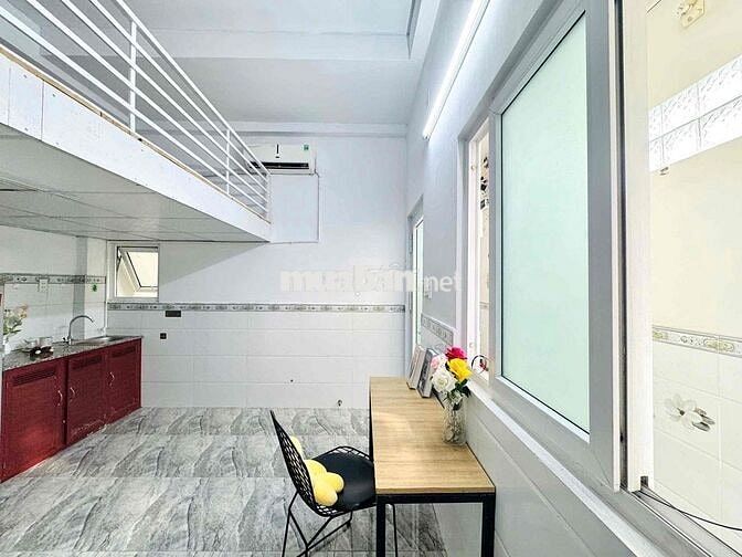 CHỈ 4TR – STUDIO FULL NỘI THẤT CÓ BAN CÔNG | GẦN ETOWN – SÂN BAY T3