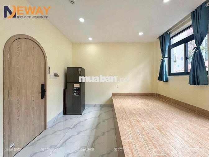 CHDV CỬA SỔ LỚN - GIÁP QUẬN 10