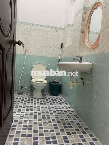 Nhà mặt tiền đường lớn. Dễ kinh doanh . Khu Binh Phu q6.
