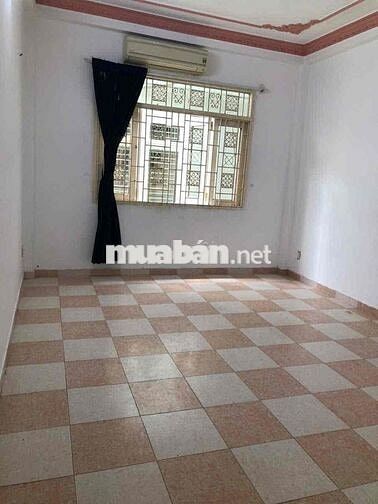 Nhà mặt tiền đường lớn. Dễ kinh doanh . Khu Binh Phu q6.