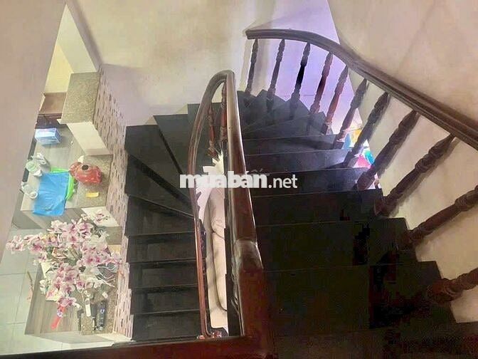 Cho Thuê Nhà 1 Trệt 1 Lầu 2PN 2WC 4x16m Hẻm 160 Nguyễn Văn Quỳ