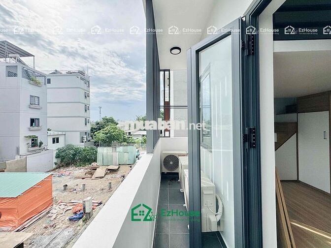DUPLEX BAN CÔNG NGAY NGUYỄN THỊ THẬP - GẦN HIM LAM