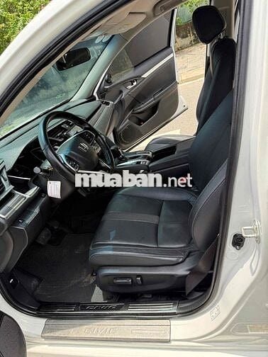 Honda Civic 2021 Trắng 5 chỗ