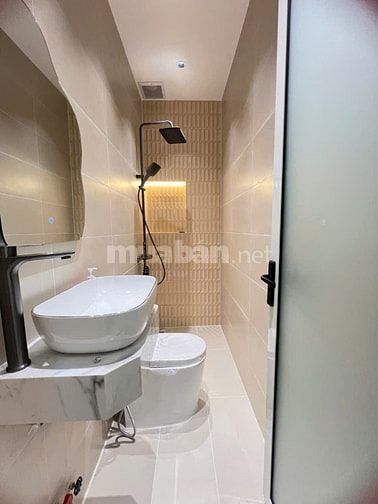 Bán nhà Hẻm Xe Hơi. Nhà mới 100%. Full nội thất cao cấp. 50m² đất.