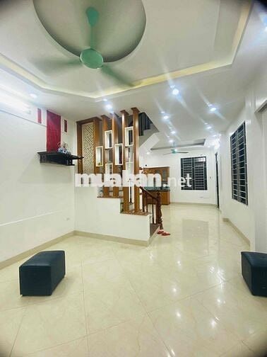 Cho thuê phòng đẹp Giá rẻ đủ nội thất Thuỵ Khuê Tây Hồ