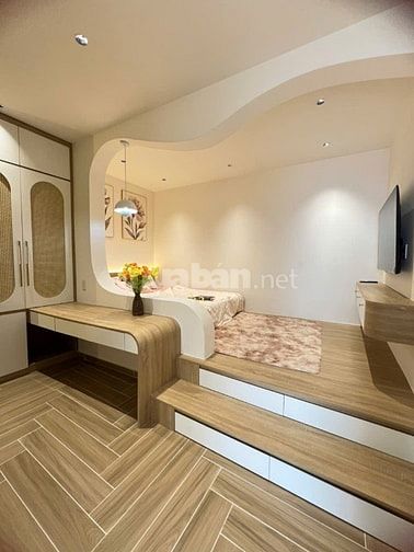 Bán nhà Hẻm Xe Hơi. Nhà mới 100%. Full nội thất cao cấp. 50m² đất.
