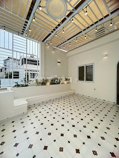 Bán nhà Hẻm Xe Hơi. Nhà mới 100%. Full nội thất cao cấp. 50m² đất.