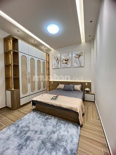 Bán nhà Hẻm Xe Hơi. Nhà mới 100%. Full nội thất cao cấp. 50m² đất.