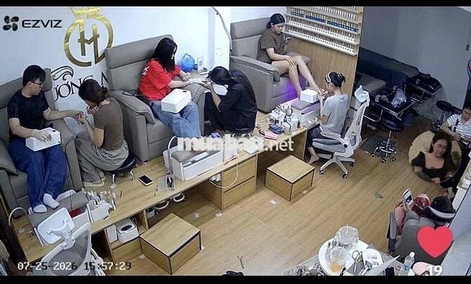 Cần tuyển thợ nails gội làm việc quận 12