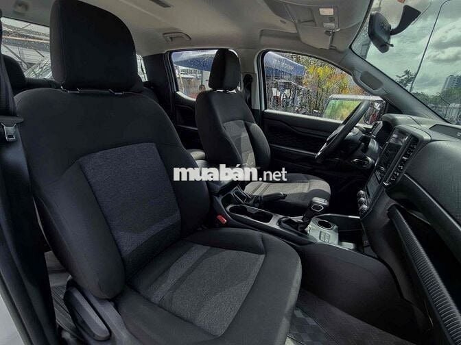 Ford Ranger XLS 1 cầu số tự động 2025 Trắng